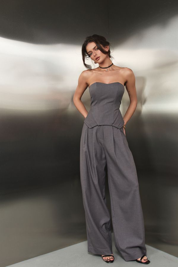 Жіночі штани NASHA: стиль, комфорт і універсальність у кожному образі