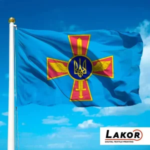 Прапори на замовлення: коли варто звертатись до друкарні, а не купувати готовий варіант